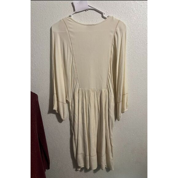 25 Knox Rose Cream Embroidered Peasant Dress with Tassel Tie - Picture 3 of 5